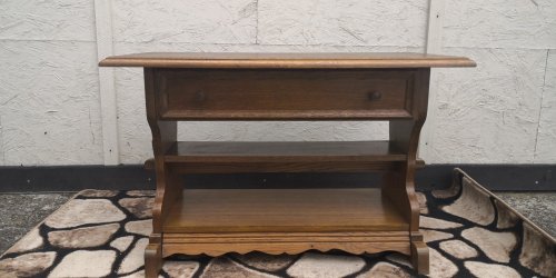 Rustikální stolek s šuplíkem