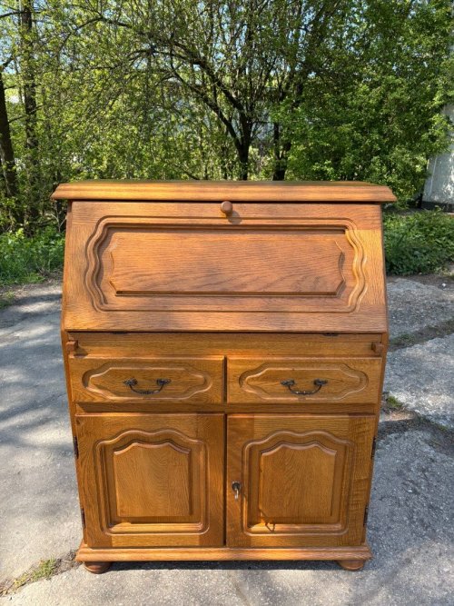 Rustikální komoda - lze využít i jako psací stůl